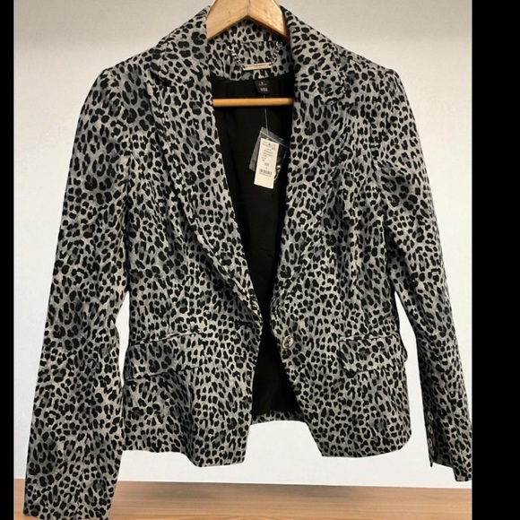 Chic Leopard Print Blazer - Picture 1 of 9